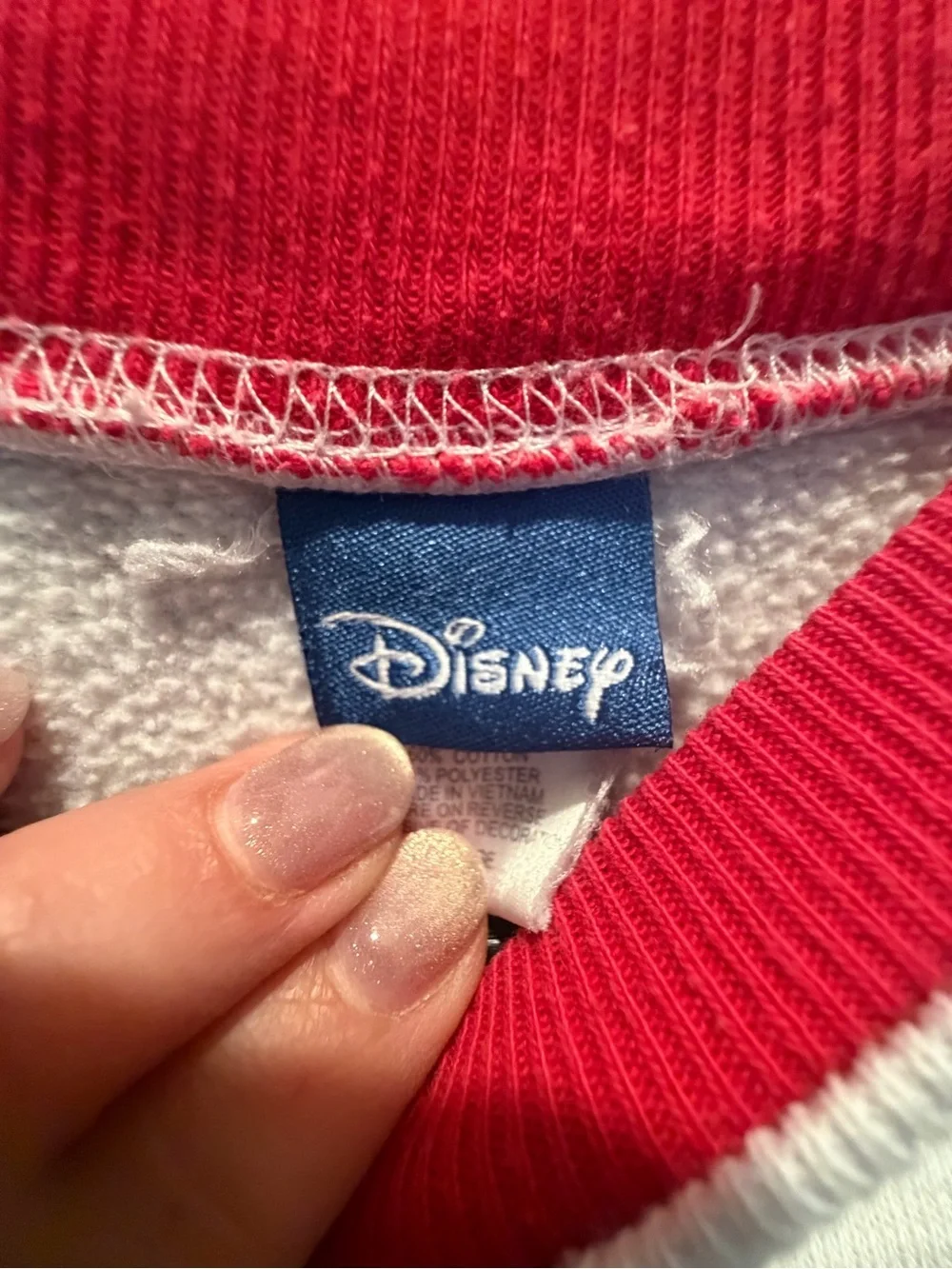 Disney Vintage White Crewneck Sweatshirt with Embroidered Mickey
